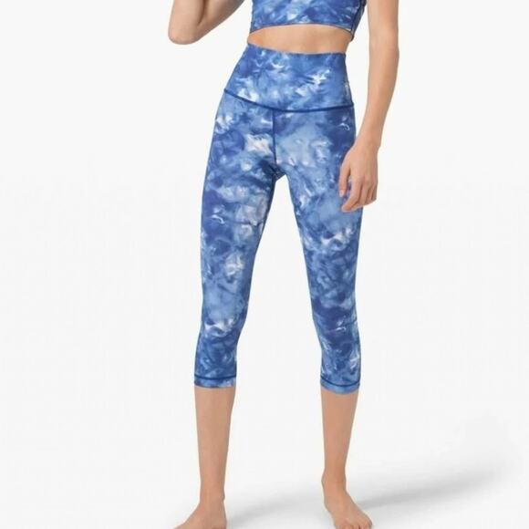 Lululemon Run With The Waves Crop Legging NWOT - Picture 1 of 16